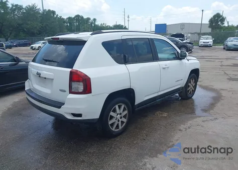 2014 Jeep Compass Latitude z USA, uszkodzony, nr VIN 1C4NJDEB3ED549681